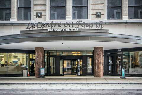 Embassy Suites Louisville Downtown